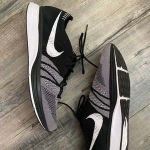 Nike Flyknit Trainer Oreo (10.5)